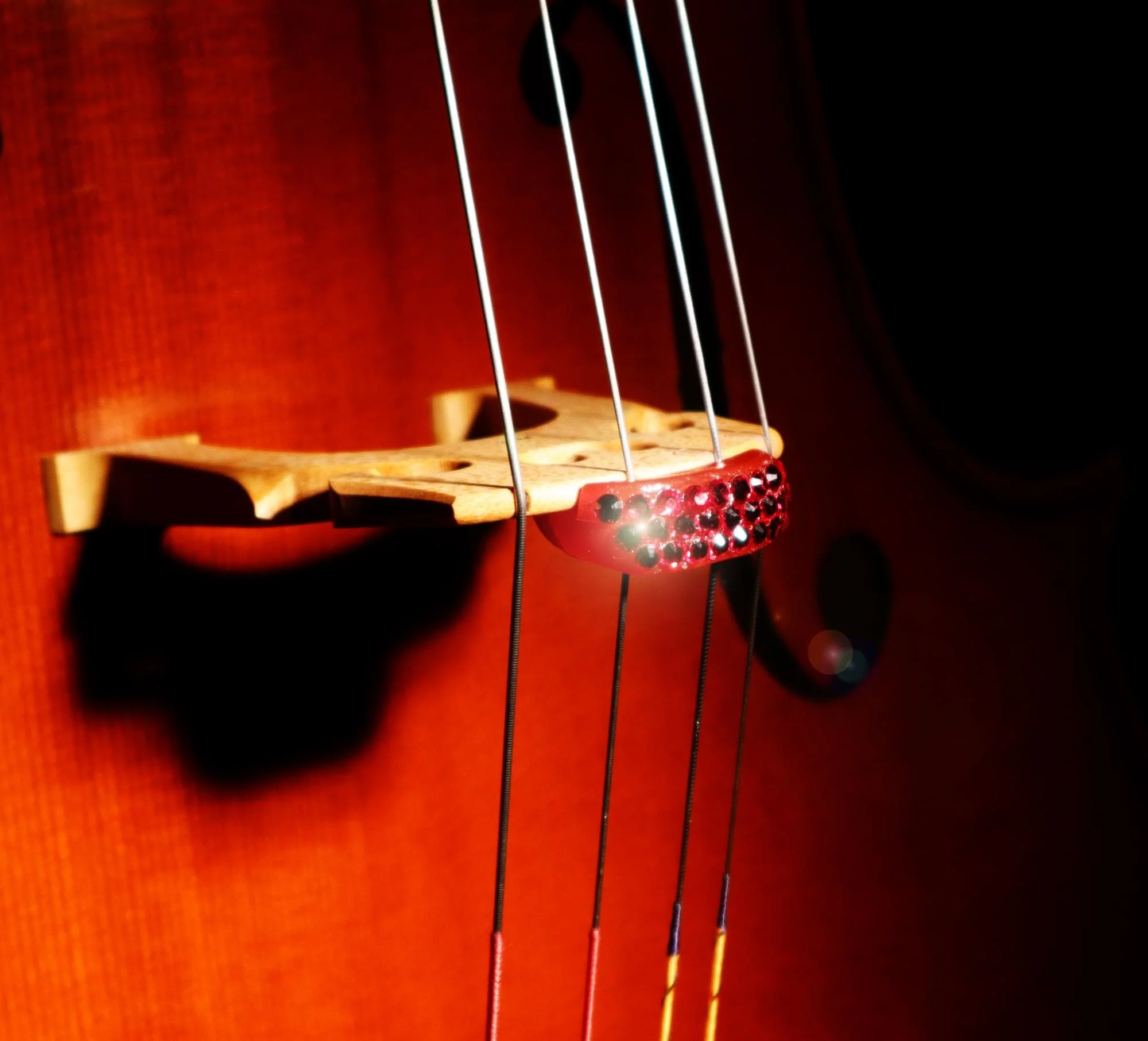 Brillante Polly Mute for Cello - Red - Image 3